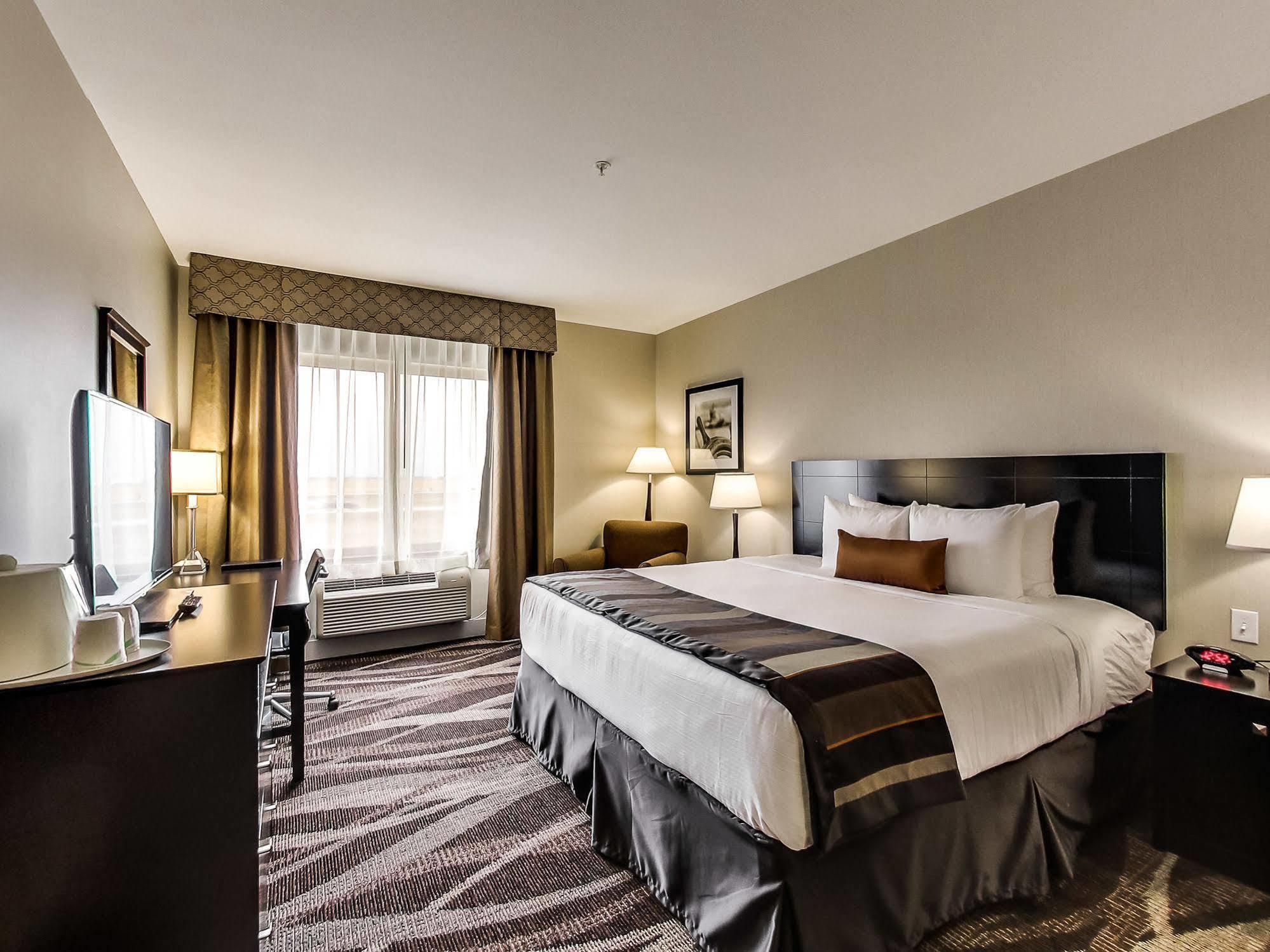 Radisson Hotel Edmonton Airport Ледук Экстерьер фото